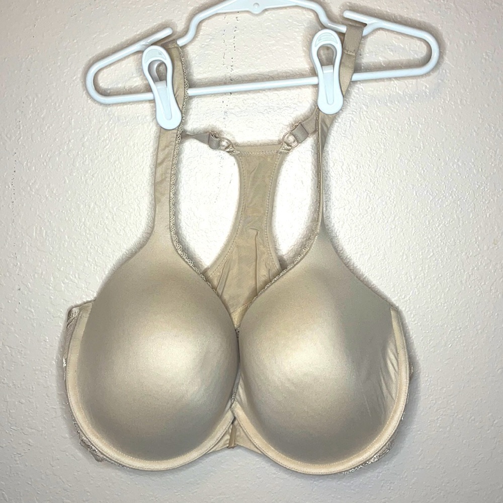 Victoria’s Secret Nude Front Closure Underwire Bra
